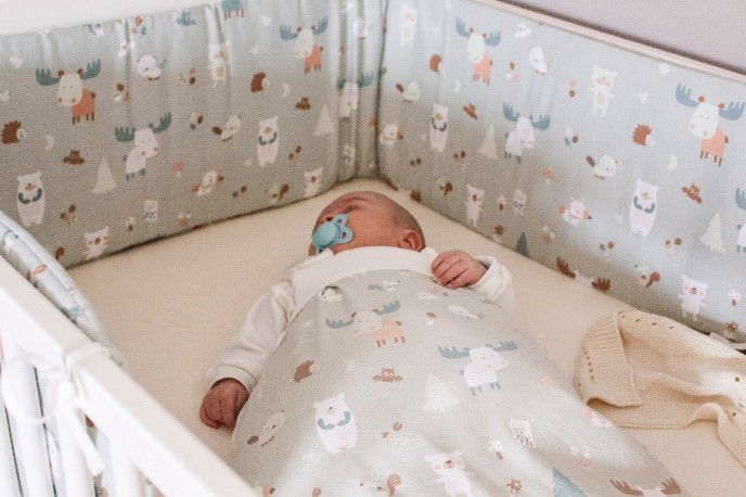 Stilsicher Schlafen Baby, Person, Bett, Bett für Säuglinge, Krippe